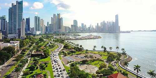 Blick auf die Skyline von Panama Stadt