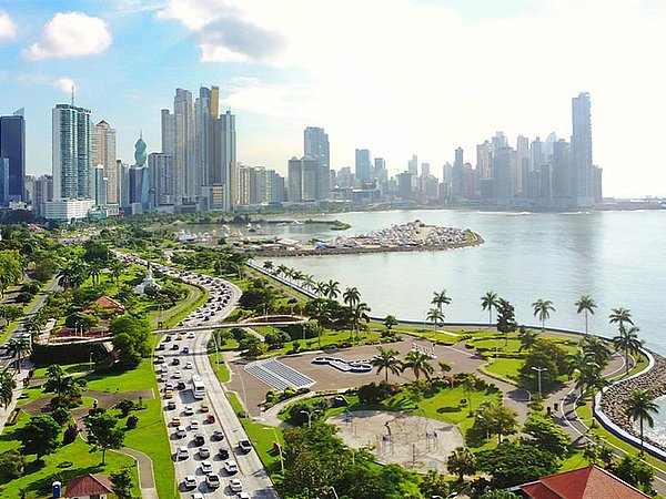 Blick auf die Skyline von Panama Stadt