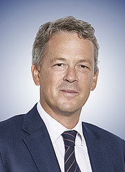 Portraitfoto von Dr. Axel Schroeder